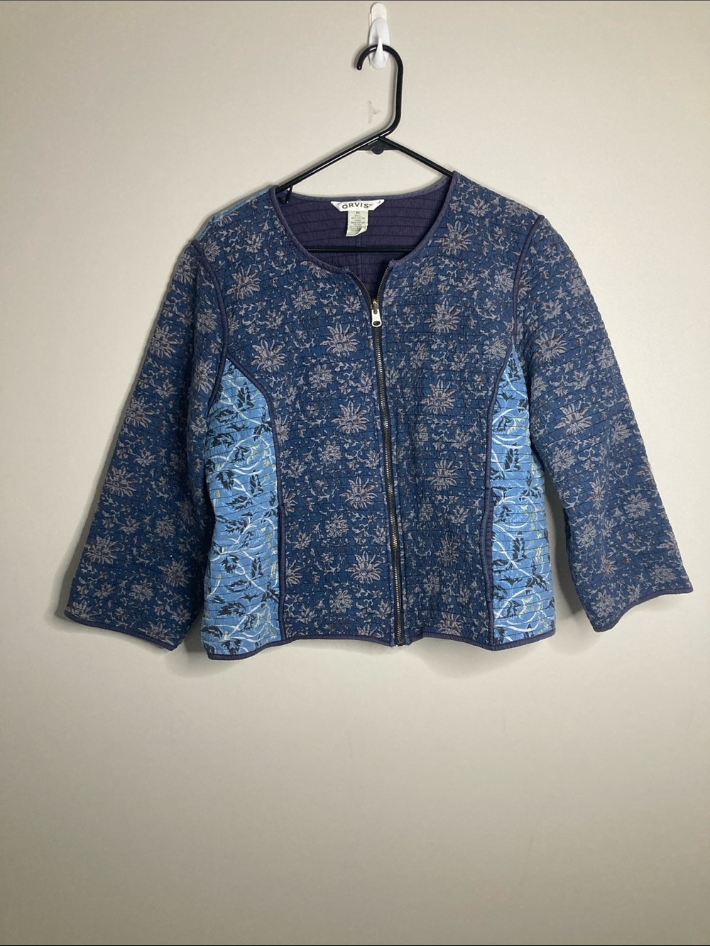 Orvis Blue Floral Quilted Zip Jacket with Light Blue Side Panels